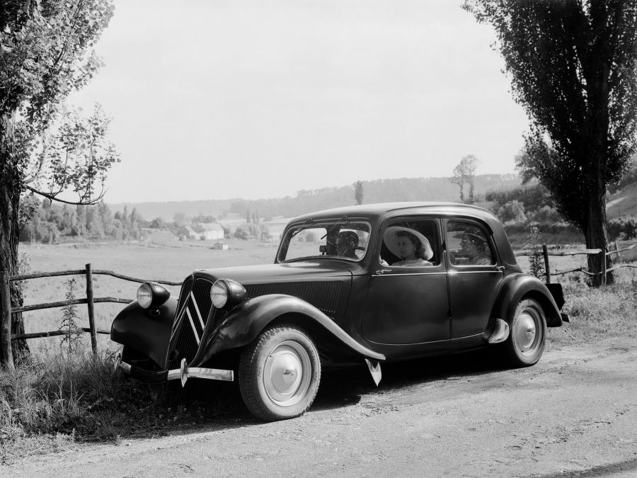  Citroen Traction Avant 1934 года  (фото 2 из 59)